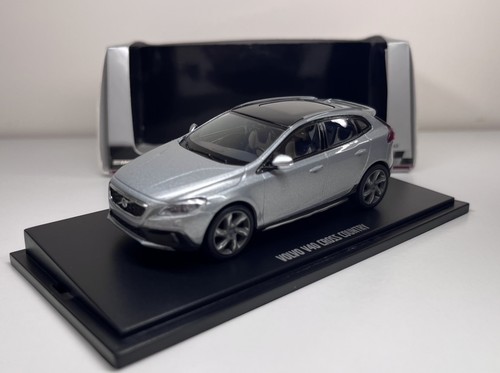 Motorart volvo v40 - 1:43,