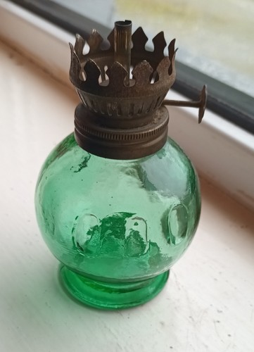 Small vintage green - small, oil