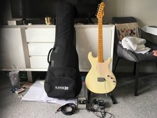 Line 6 Variax 600  china made white / cream