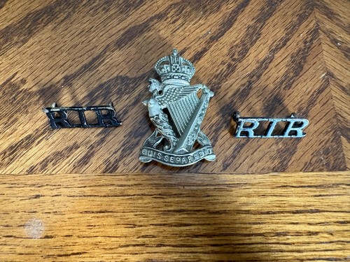 Royal irish rifles cap badge - royal,