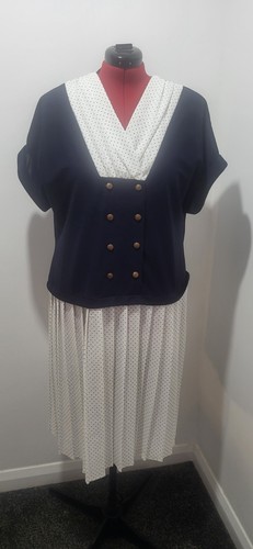 True vintage debenhams 80s - true,