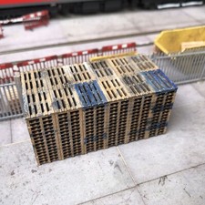 STACKED PALLETS LOAD (180