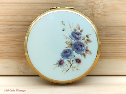 Stratton white with - with, blue