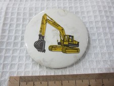 KOMATSU DIGGER (MARKED) VINTAGE TIN BADGE (# 55)