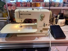Bernina 730 Record Sewing