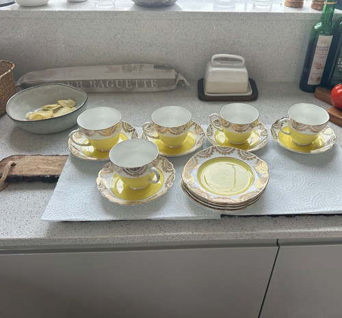 Paragon bone china yellow - paragon,