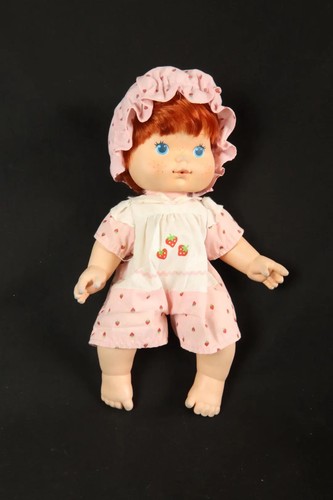 Strawberry shortcake blow kiss - strawberry,