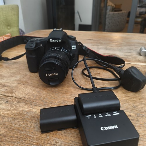 Canon eos 60d 18mp digital - 18mp, slr