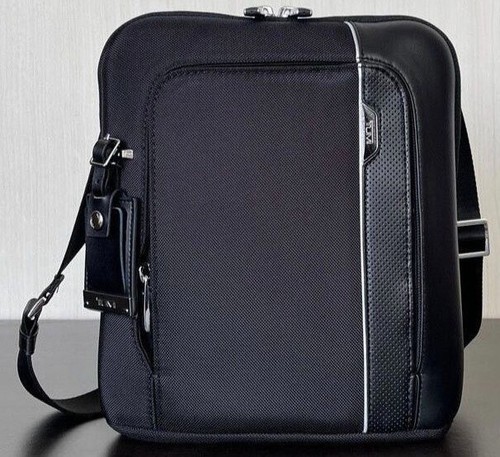 Tumi arrive olten crossbody - tumi,