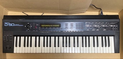 Roland keyboard - d-50,