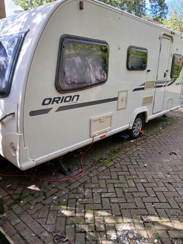 Touring caravan - ,