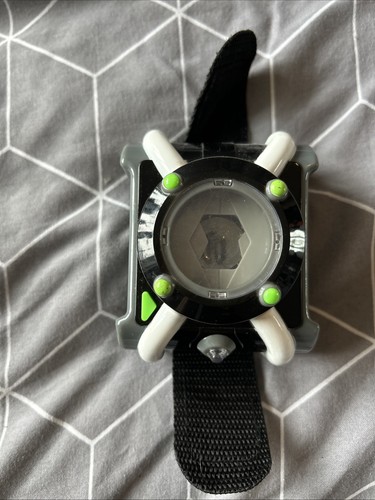 Bandai ben omnitrix - bandai, 10