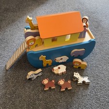Wooden Noah’s Ark Playset &