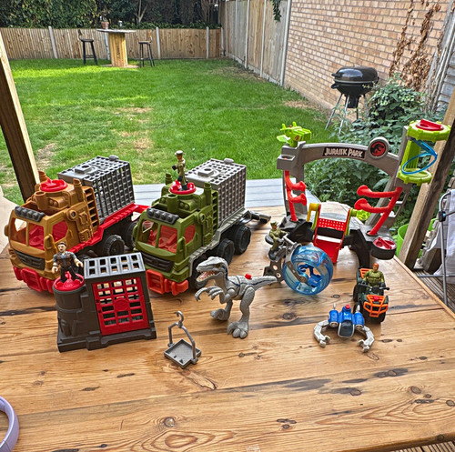 Jurassic park gate playset lot - jurassic,