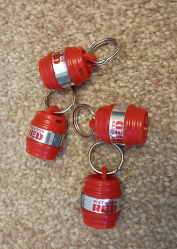 Watneys red barrel - key, rings