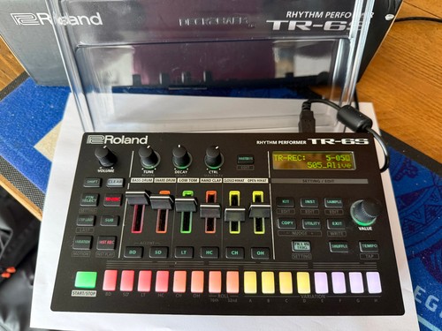 Roland rhythm - rhythm,