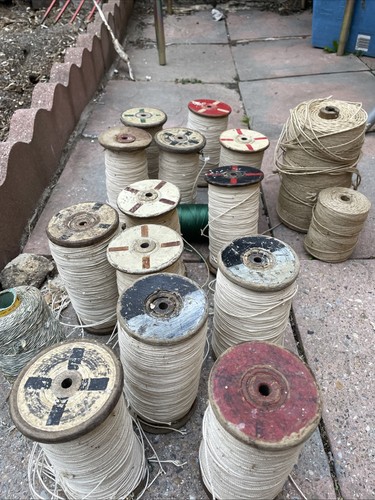 Bobbins vintage wooden - bobbins,