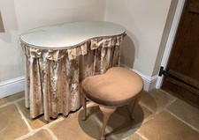 Vintage Kidney Shaped Dressing