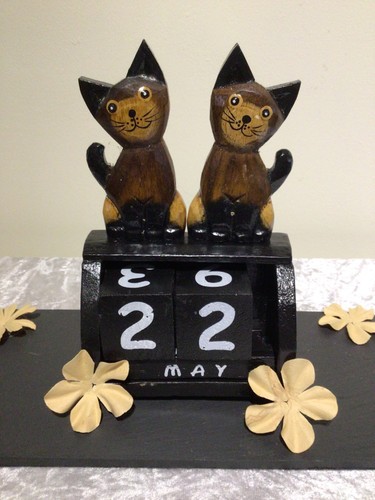 Double cat wooden perpetual - cat,