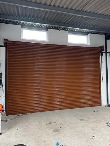 Roller shutter doors - ,