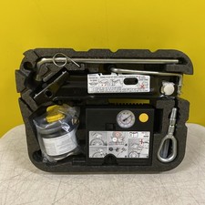 01-13 BMW MINI TOOLKIT CAR