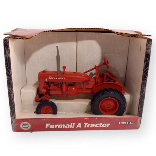 Ertl mccormick farmall - mccormick,