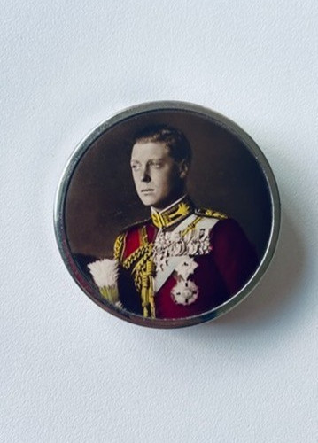 Vintage powder compact