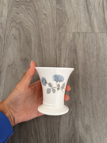Wedgewood pottery fine - fine, bone