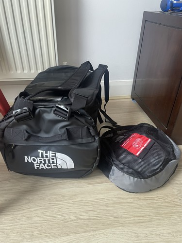 Bnwt the north face base - the,
