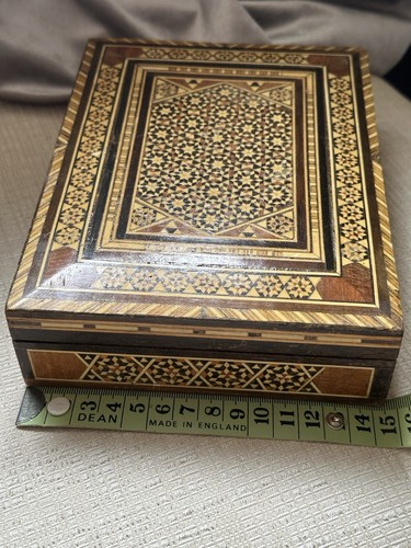 Vintage inlaid wooden jewelry - inlaid,