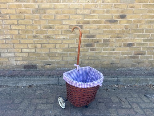Beautiful vintage wicker - beautiful,