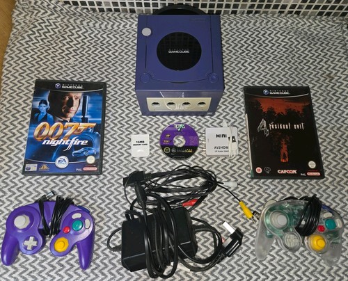 Nintendo gamecube console - nintendo,