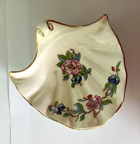 Aynsley shell shaped floral - shell-shaped,