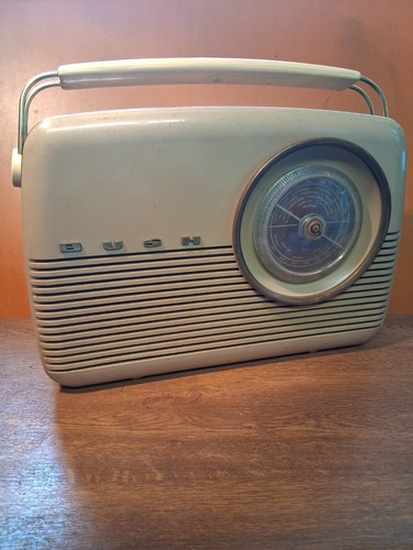 Vintage bush radio - radio, tr