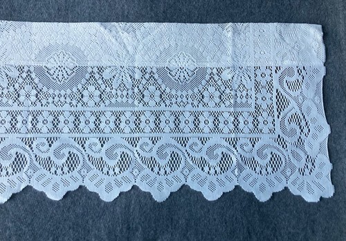 Vtg lace curtain - vtg, valance