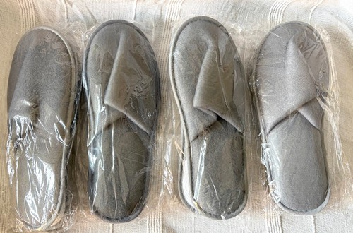 Pairs hotel slippers in - hotel,