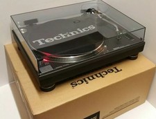 Technics 1210 MK2 Mint conditions New dust cover + Ortofon  2 Year Warranty 