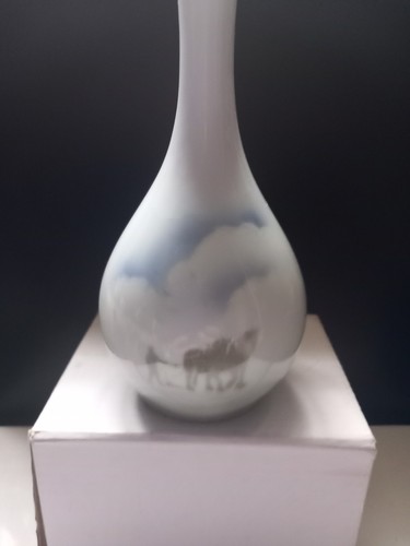 Highbank porcelain bid vase - highbank,