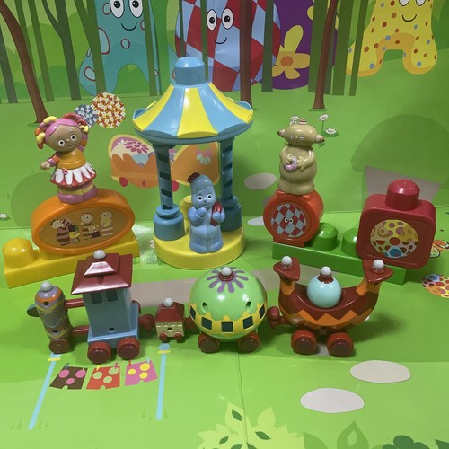 The night garden figures - in,