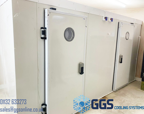 Walk fridge cold - room, |