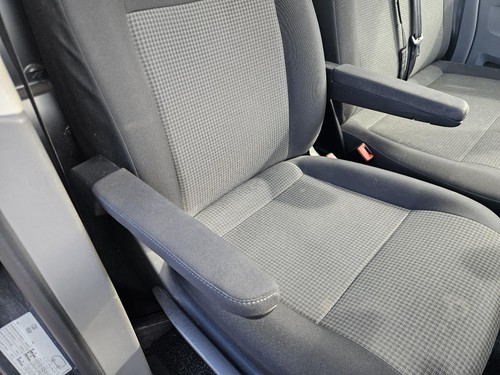 Front seat drivers volkswagen - front,