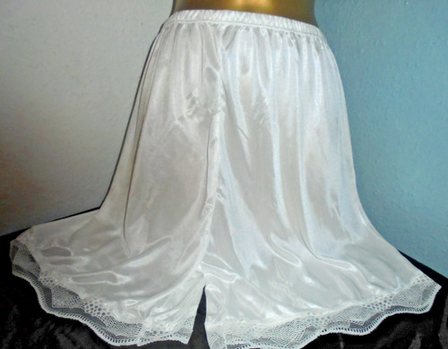Silky vtg style sissy - sissy, white