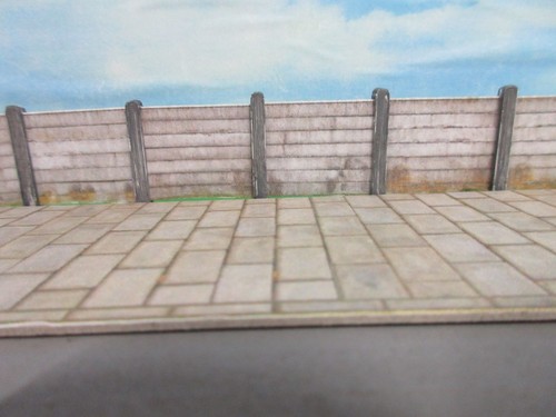Fencing concrete posts and - concrete,