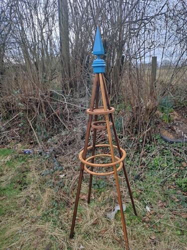 Wooden plant obelisk - obelisk,