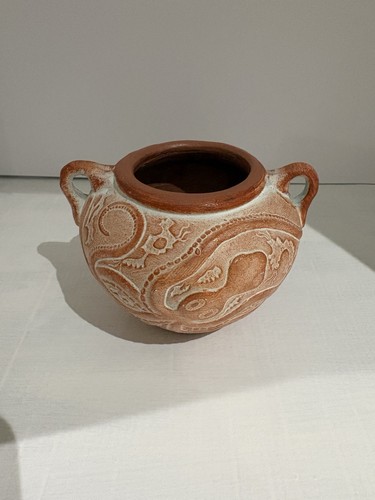 Round terracotta urn - urn, feat