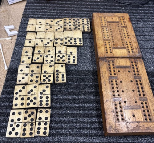 Antique hand made cribbage set - hand,
