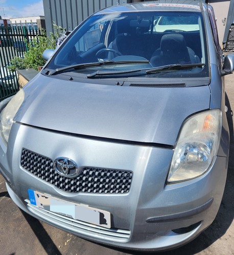 Toyota yaris mk2 - yaris,