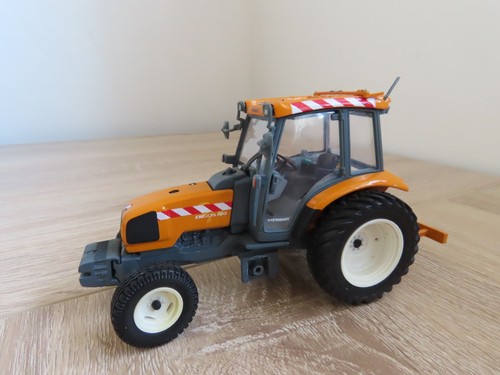 Universal hobbies renault - hobbies,
