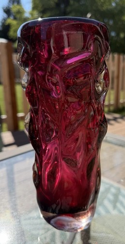 Pavel hlava brain - vase, ruby