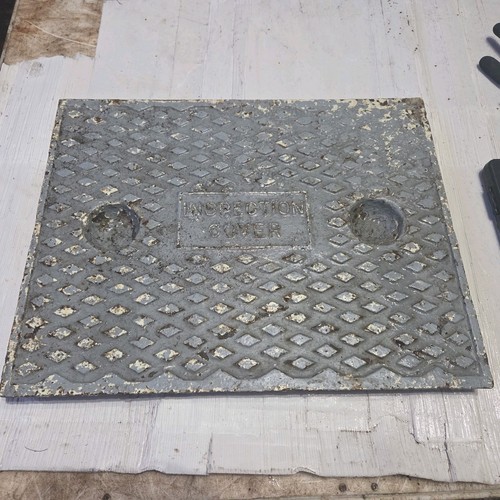 Cast iron manhole cover 634mm - cast,